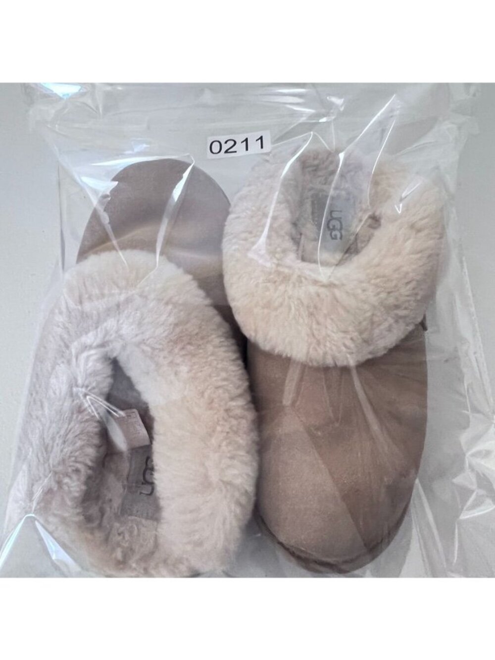 Uggs Womens Sz 6 Coquette Slip on Slippers Chestnut Suede Shearling Lining Cozy - Picture 13 of 14